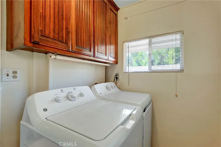 703 Manzanita, Sierra Madre, California 91024