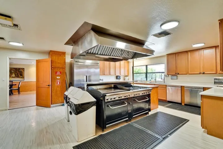1225 Vienna 357, Sunnyvale, California 94089