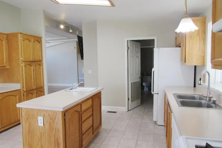 1225 Vienna 357, Sunnyvale, California 94089