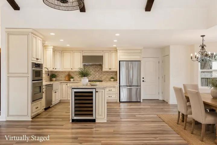 17 Toda Vista, Monterey, California 93940