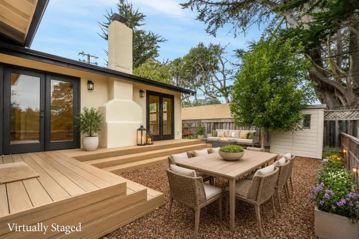 17 Toda Vista, Monterey, California 93940