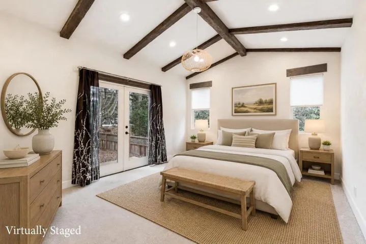 17 Toda Vista, Monterey, California 93940