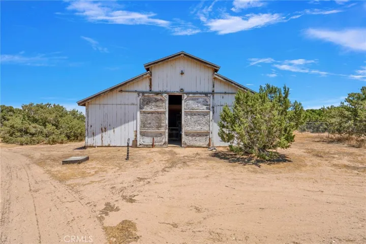 8172 Coyote, Hesperia, California 92344