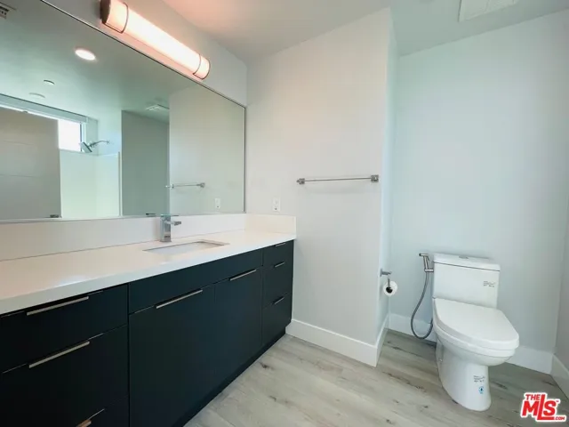 14612 Calvert Street 301, Van Nuys, California 91411