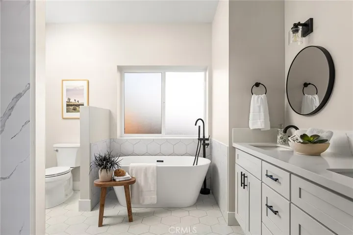 1351 Orput, Paradise, California 95969