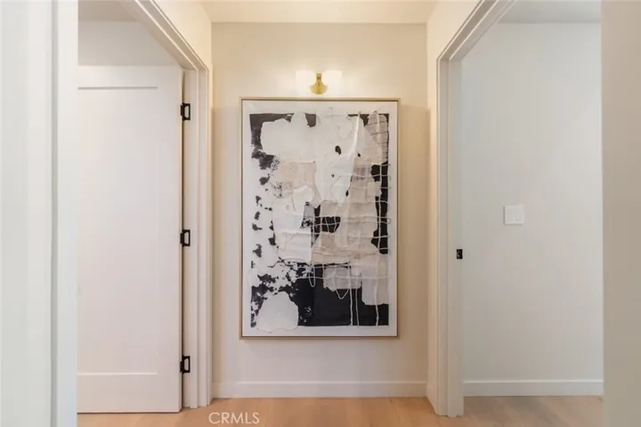 8960 Oak Park Avenue, Sherwood Forest, California 91325