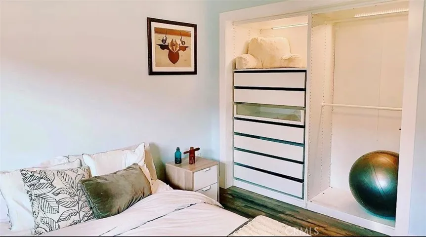 1530 Marine Avenue, Manhattan Beach, California 90266