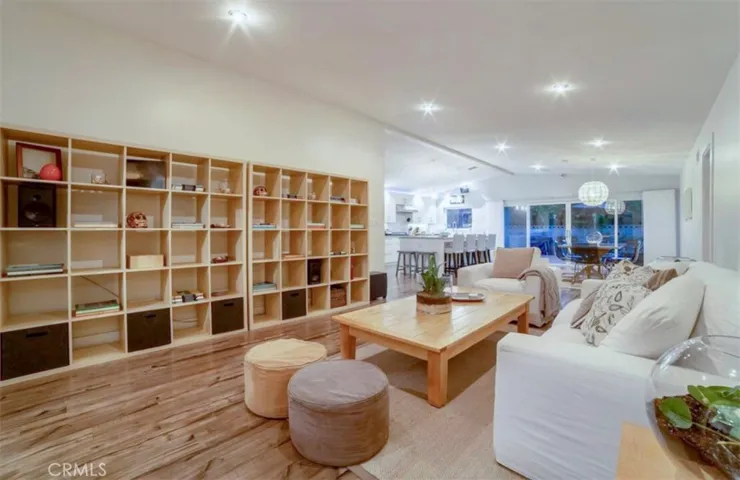 1530 Marine Avenue, Manhattan Beach, California 90266