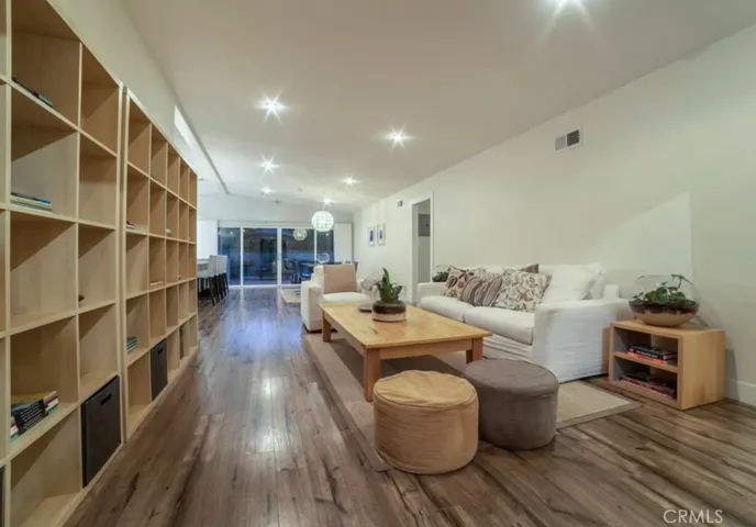 1530 Marine Avenue, Manhattan Beach, California 90266