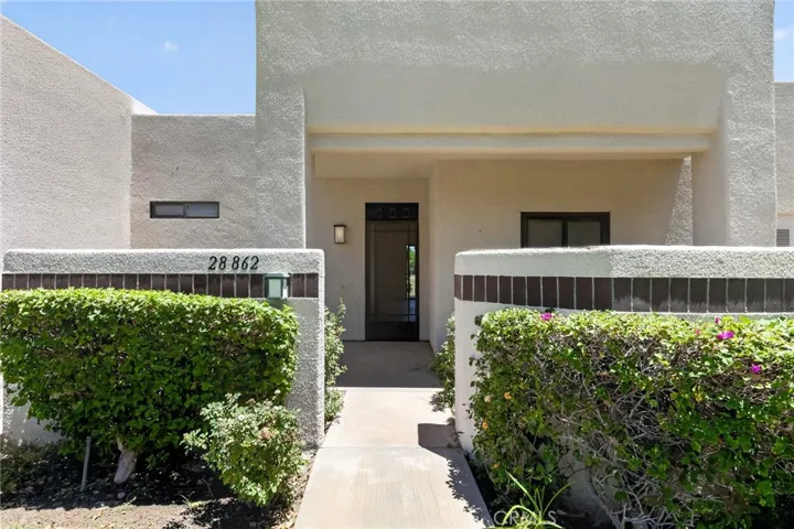 28862 Isleta Court, Cathedral City, California 92234