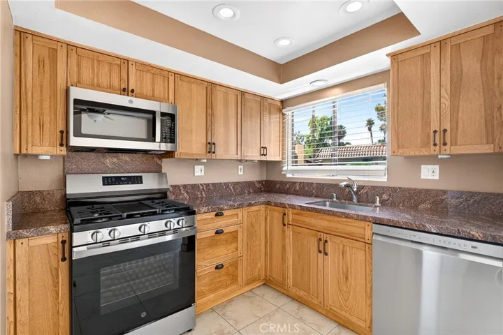 75225 Vista Corona, Palm Desert, California 92211