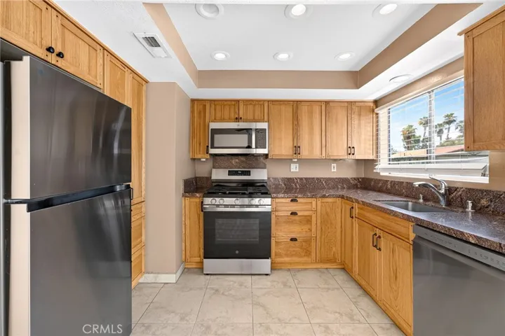 75225 Vista Corona, Palm Desert, California 92211