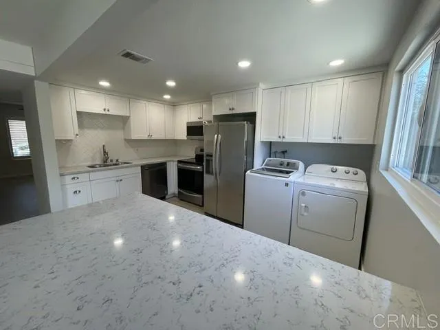 1176 Denver Lane C, El Cajon, California 92021