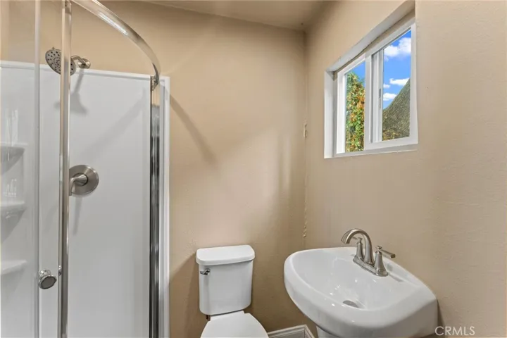 1916 Tumin Road, La Habra Heights, California 90631