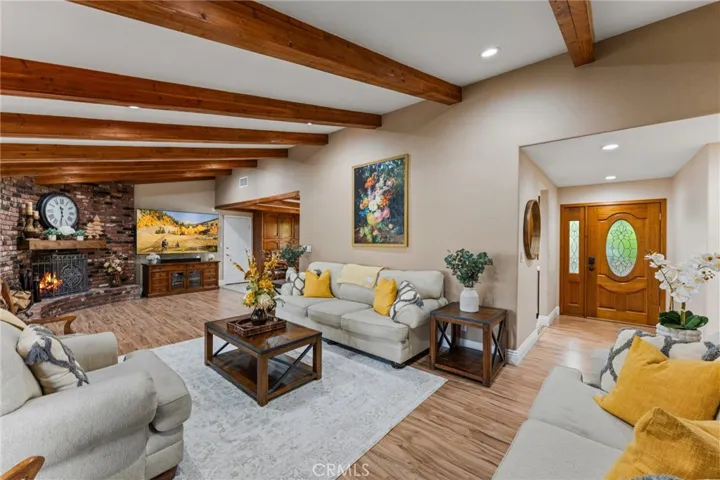 1916 Tumin Road, La Habra Heights, California 90631