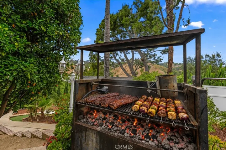 1916 Tumin Road, La Habra Heights, California 90631