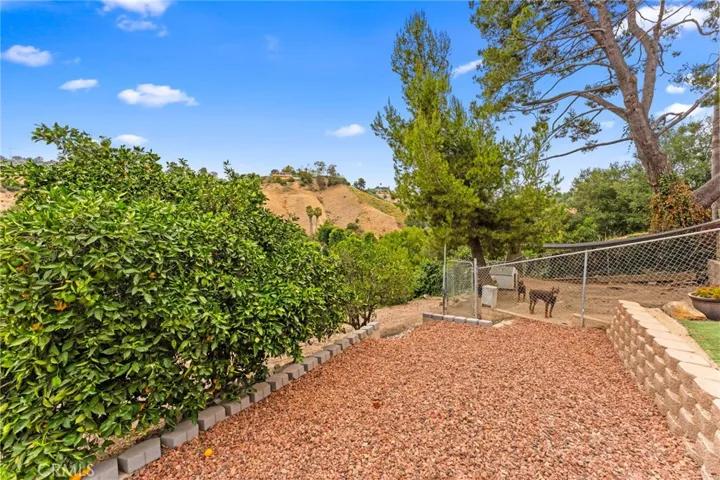 1916 Tumin Road, La Habra Heights, California 90631