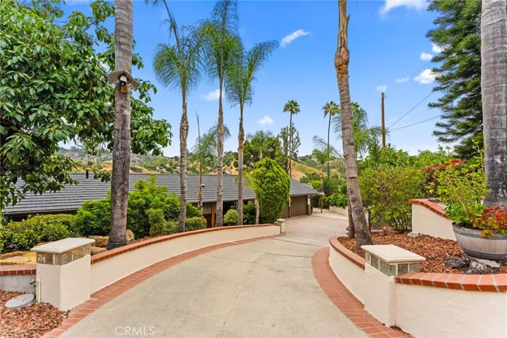 1916 Tumin Road, La Habra Heights, California 90631
