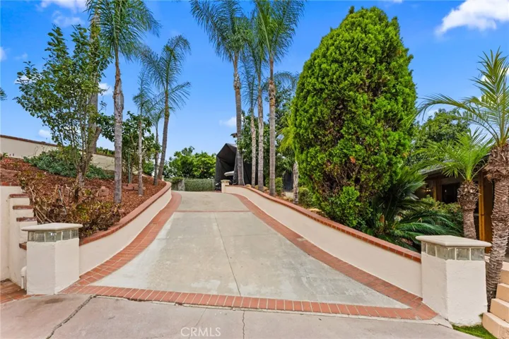 1916 Tumin Road, La Habra Heights, California 90631