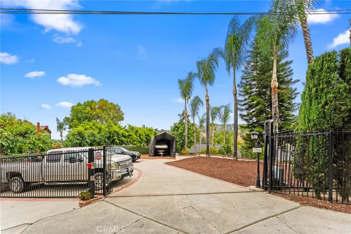 1916 Tumin Road, La Habra Heights, California 90631