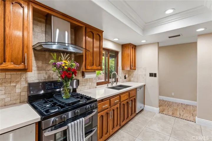 1916 Tumin Road, La Habra Heights, California 90631