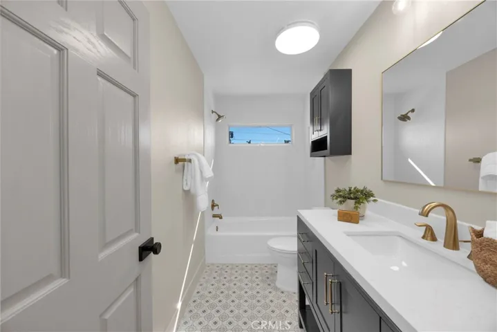 Upstairs Guest Bathroom