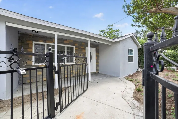 1153 Reservoir, San Bernardino, California 92407