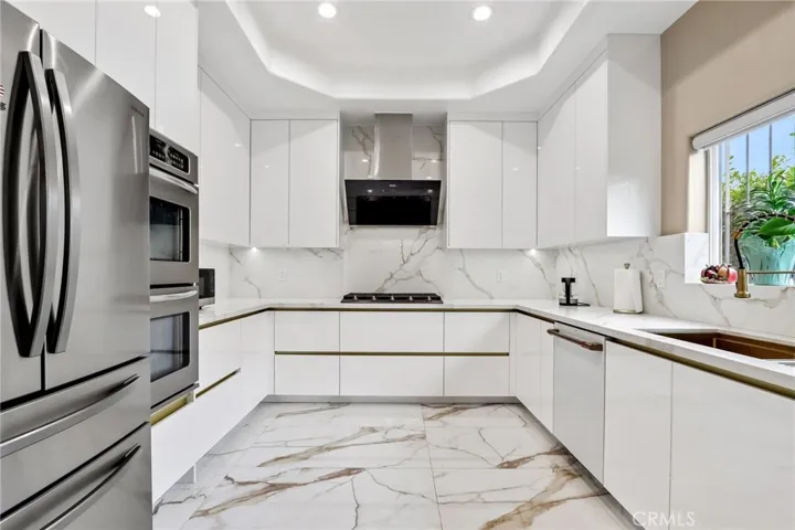 6921 Kian Court, Van Nuys, California 91406