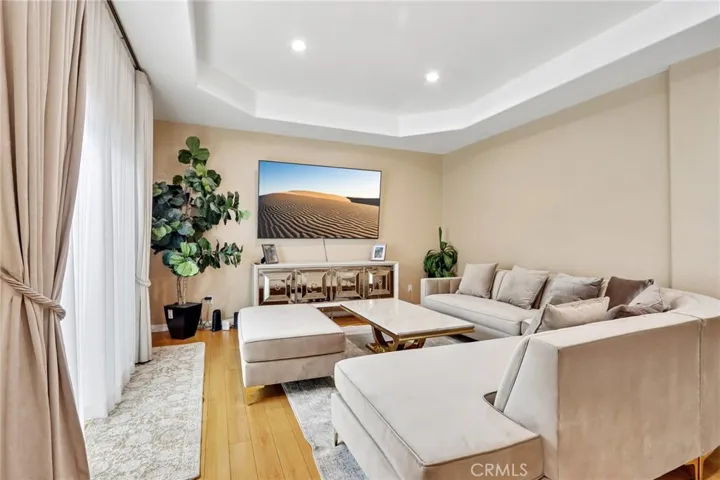 6921 Kian Court, Van Nuys, California 91406