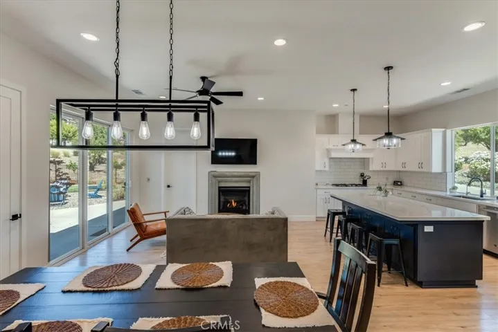 1520 Lyle Lane, Paso Robles, California 93446