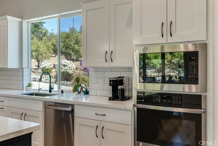 1520 Lyle Lane, Paso Robles, California 93446