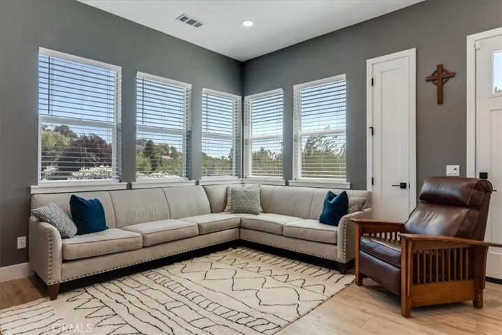 1520 Lyle Lane, Paso Robles, California 93446
