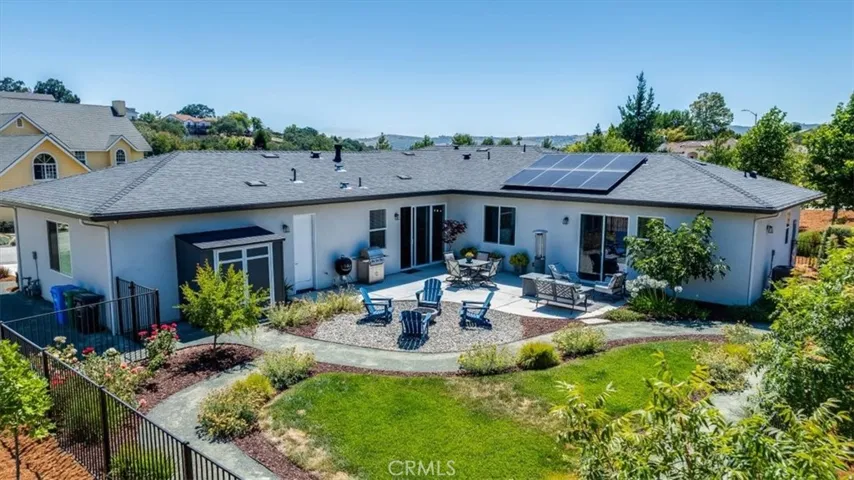 1520 Lyle Lane, Paso Robles, California 93446
