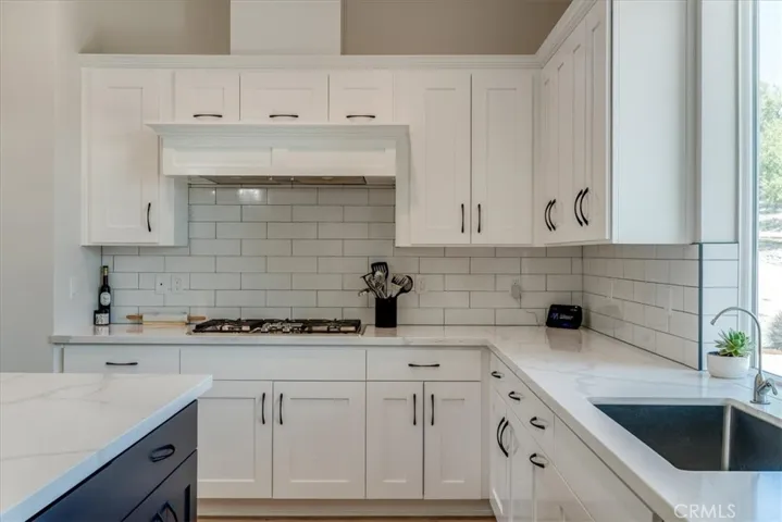 1520 Lyle Lane, Paso Robles, California 93446
