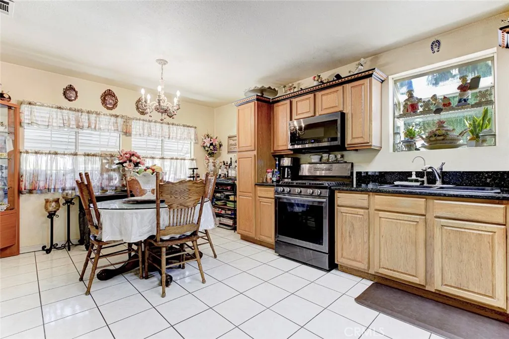 426 Sonora Avenue, Glendale, California 91201 — photo 4