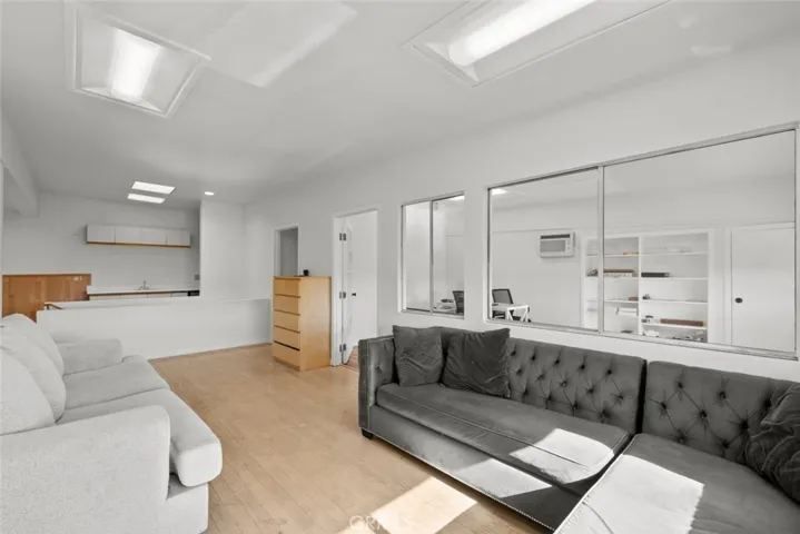 8201 Sepulveda Place, Panorama City, California 91402