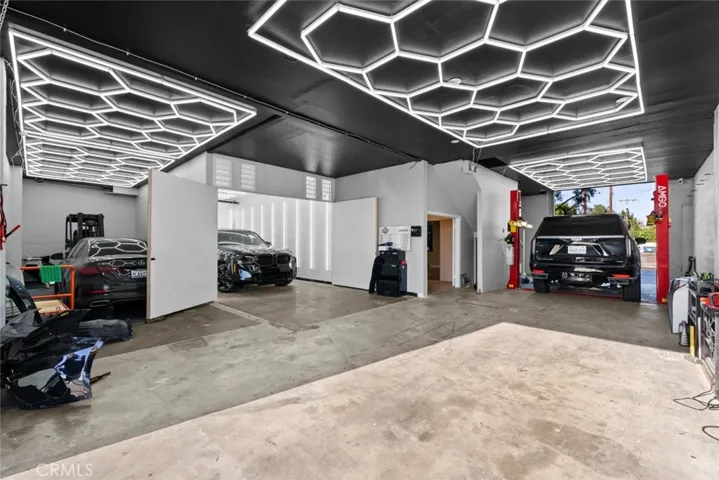 8201 Sepulveda Place, Panorama City, California 91402