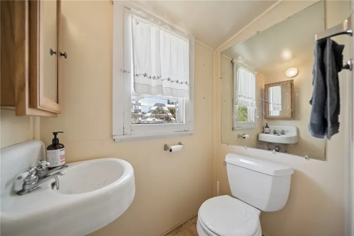 27440 Dartmouth, Hemet, California 92544