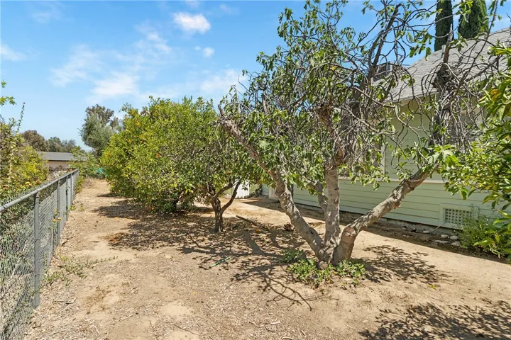 27440 Dartmouth, Hemet, California 92544