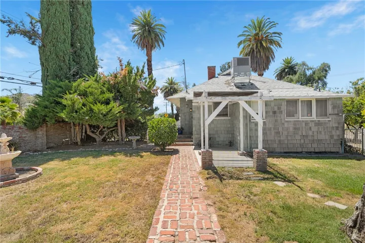 27440 Dartmouth, Hemet, California 92544