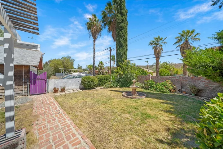 27440 Dartmouth, Hemet, California 92544