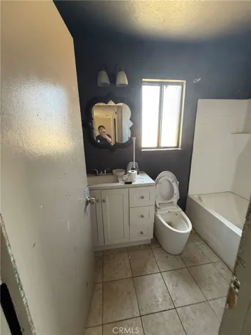 16507 Warwick Street, Victorville, California 92395