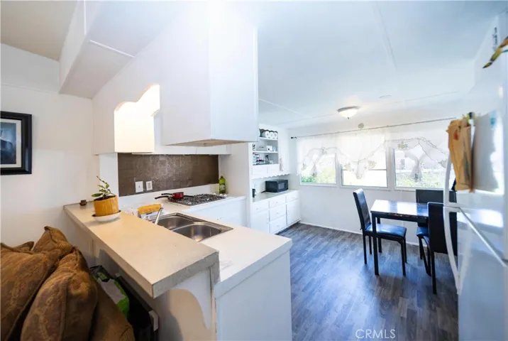 Entrance to Kitchen