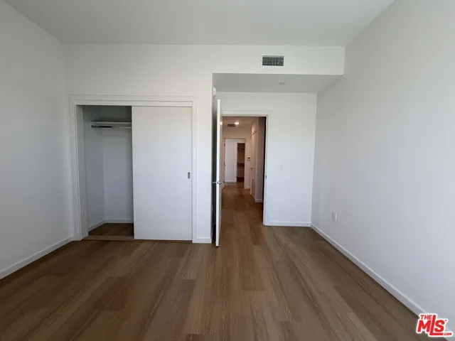 5119 Colfax Avenue 306, Valley Village, California 91601