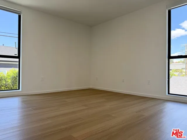 5119 Colfax Avenue 306, Valley Village, California 91601