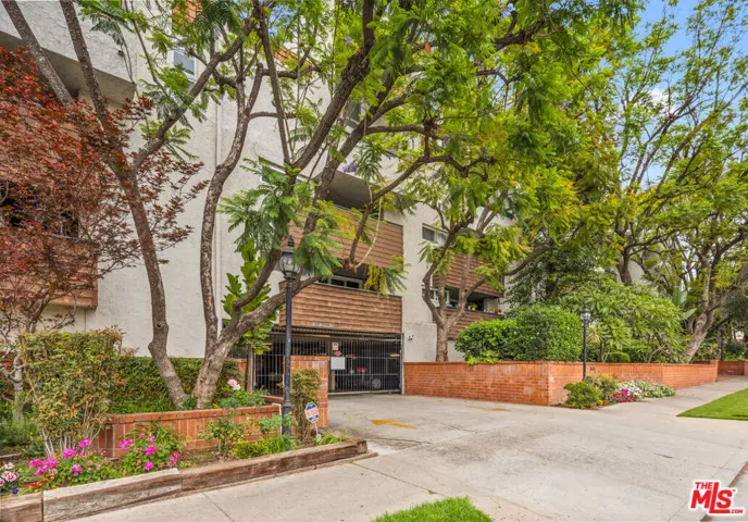 355 S Los Robles Avenue 210, Pasadena, California 91101