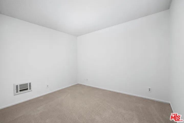 355 S Los Robles Avenue 210, Pasadena, California 91101