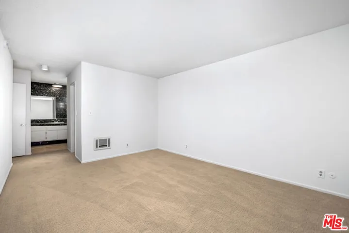 355 S Los Robles Avenue 210, Pasadena, California 91101