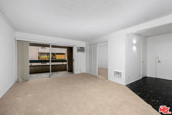 355 S Los Robles Avenue 210, Pasadena, California 91101