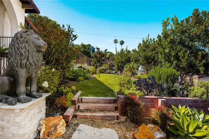 33741 Blue Lantern, Dana Point, California 92629